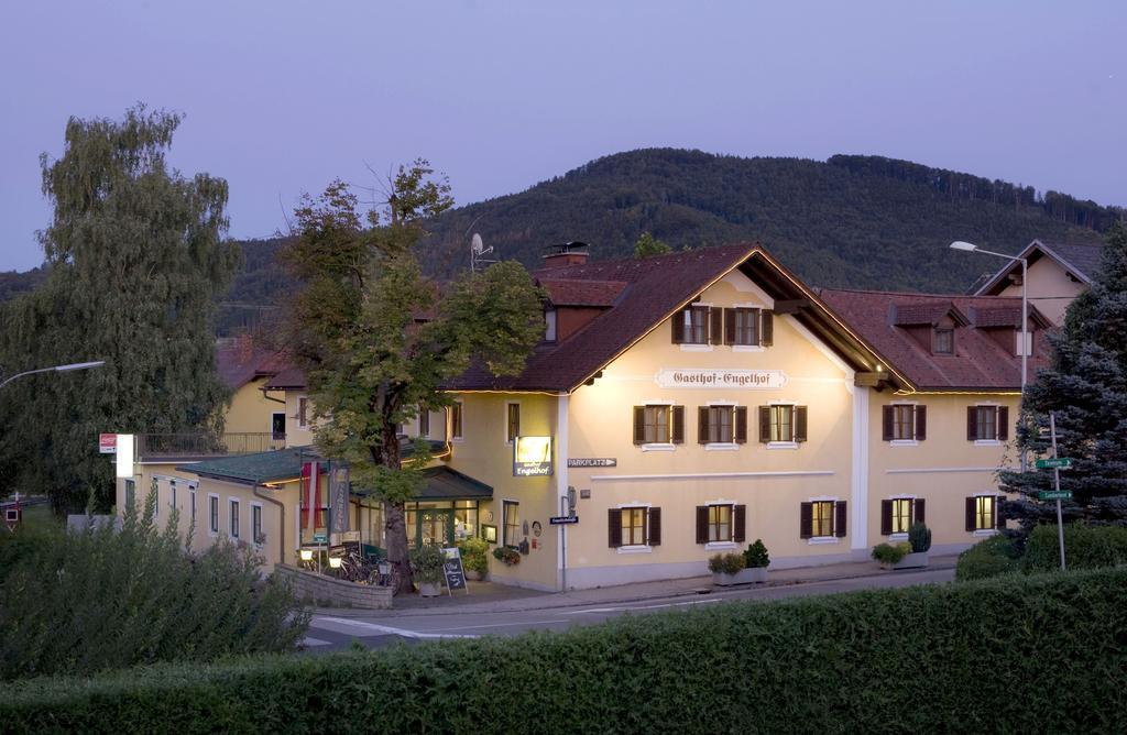 Gasthof Engelhof กมุนเดน ภายนอก รูปภาพ